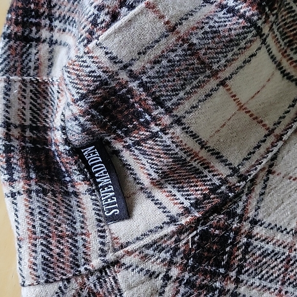 STEVE MADDEN BUCKET HAT - Picture 9 of 11